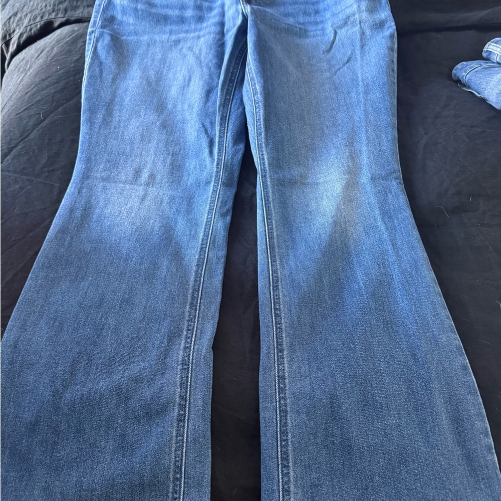 Old Navy Women's Wow Flare Jeans in Blue